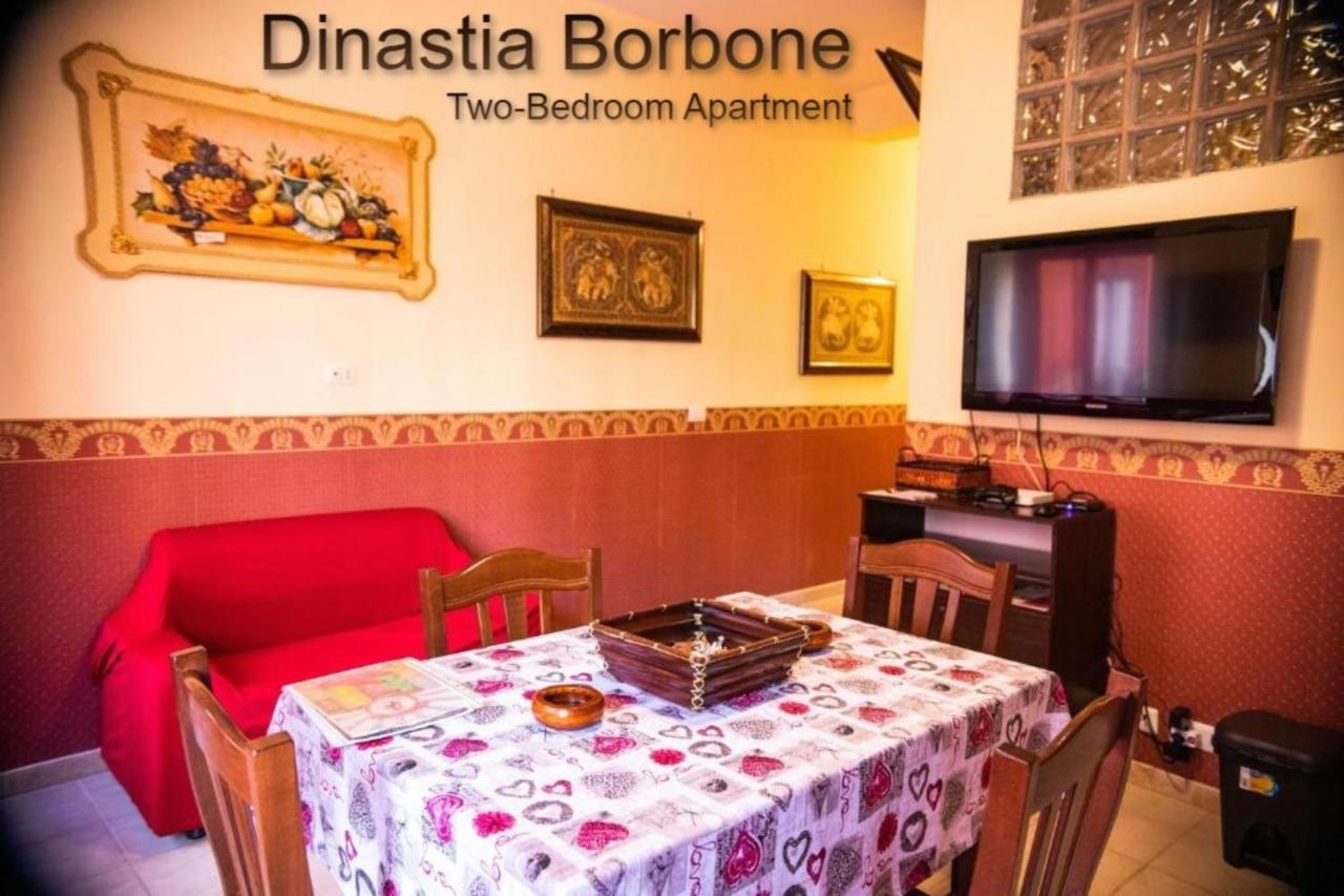 Casa Vacanza Dinastia Borbone - Centro Storico Naples Exterior photo